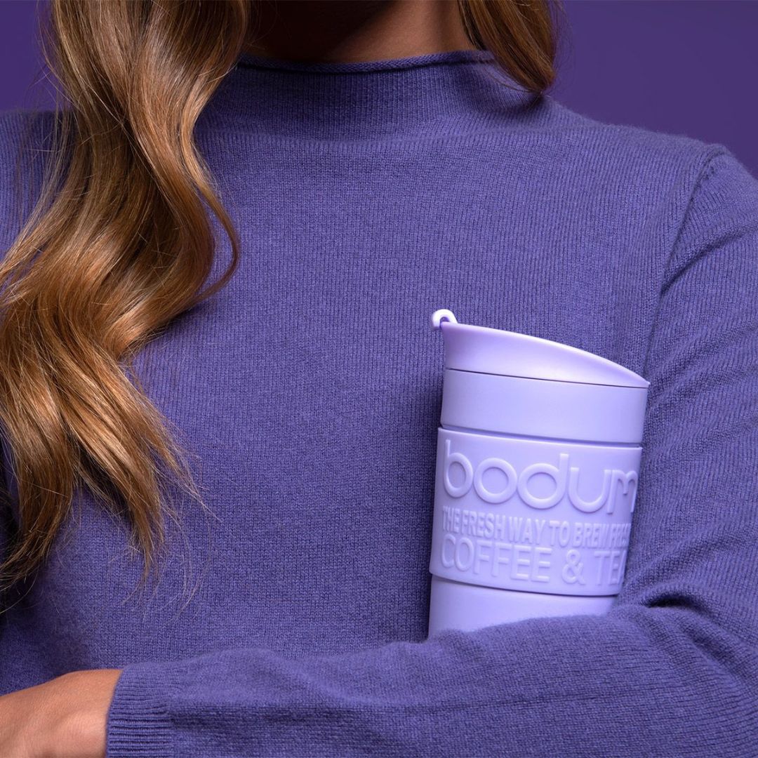 Travel Mug Bodum de doble pared plástico, 0.35 Lts Morado