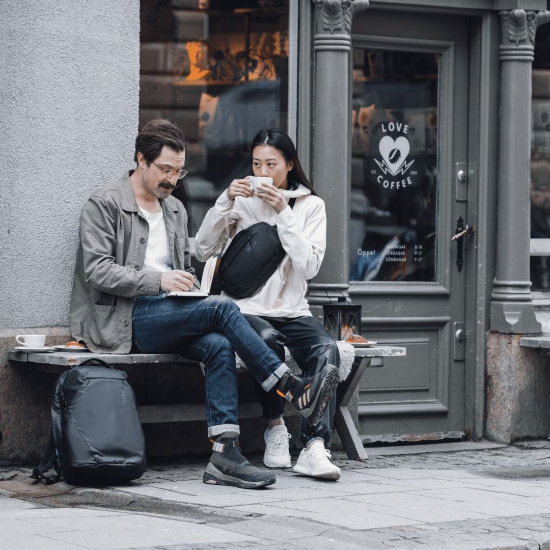 Banano Thule 5 lt Color Negro